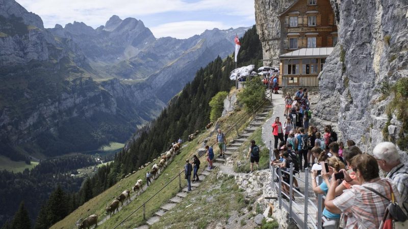 Sommes-nous entrés dans l’ère du non-tourisme et des voyages de proximité ?