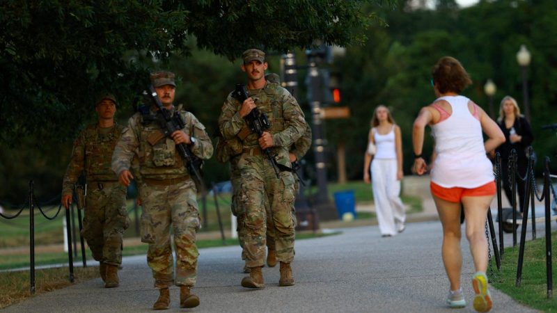 Garde nationale déployée à Chicago : contexte, blocage à Portland et réactions locales