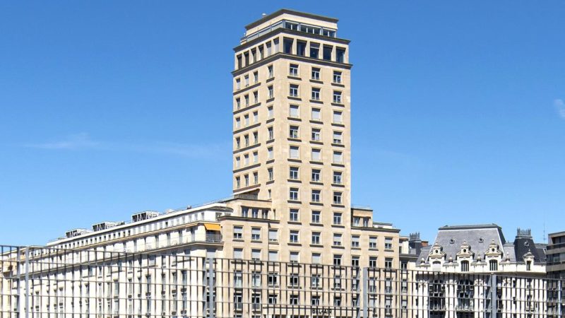 États-Unis: exemption des sanctions sur le pétrole russe accordée à la Hongrie pour un an après la rencontre Trump-Orban