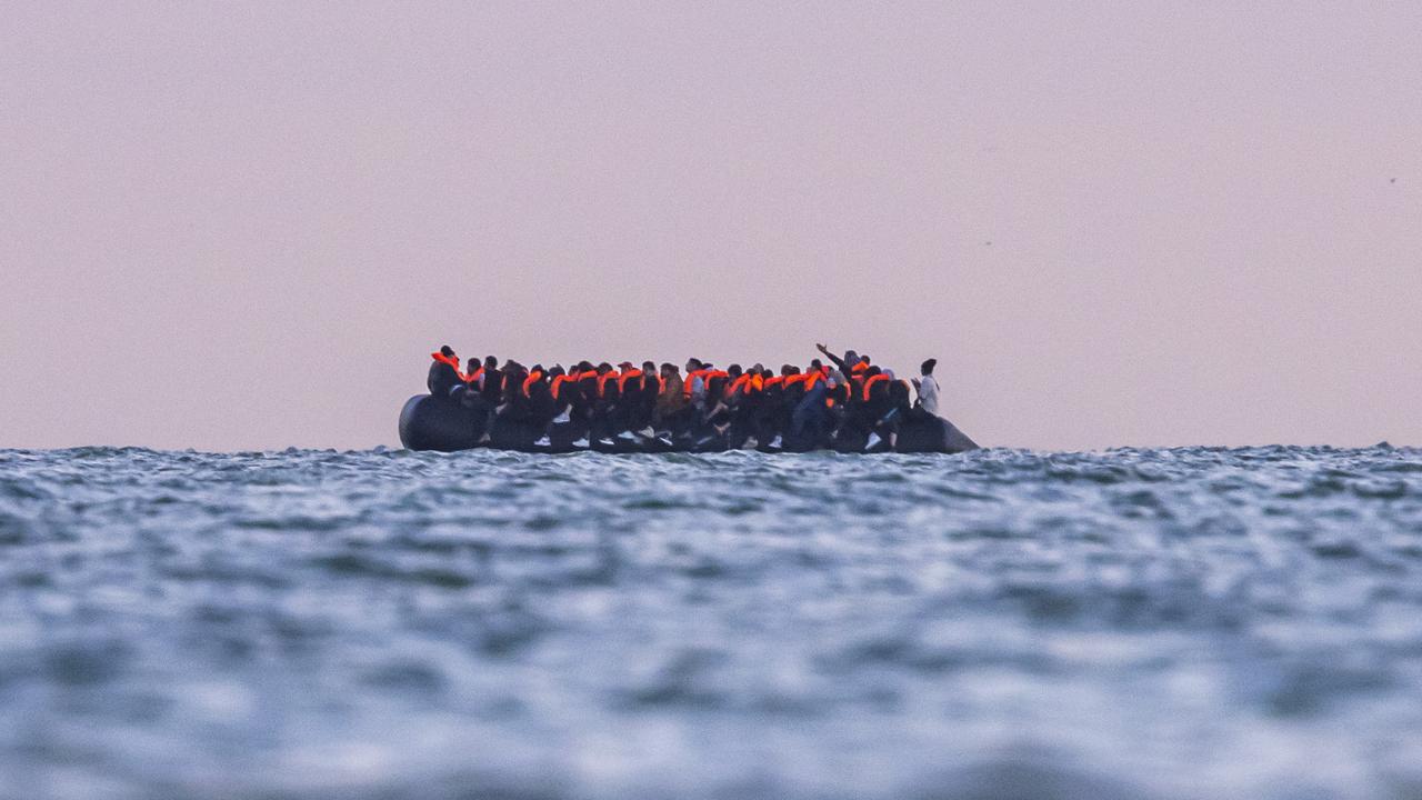 Royaume-Uni : une réforme globale pour freiner l’immigration irrégulière et limiter l’influence de l’extrême droite