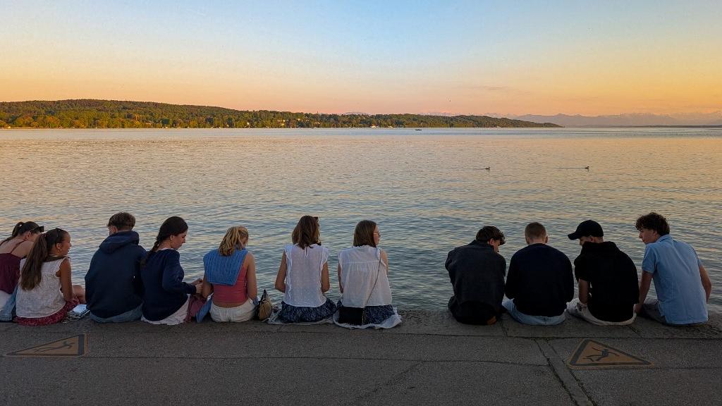 En Suisse, la famille demeure au cœur du réseau social des jeunes selon une vaste étude